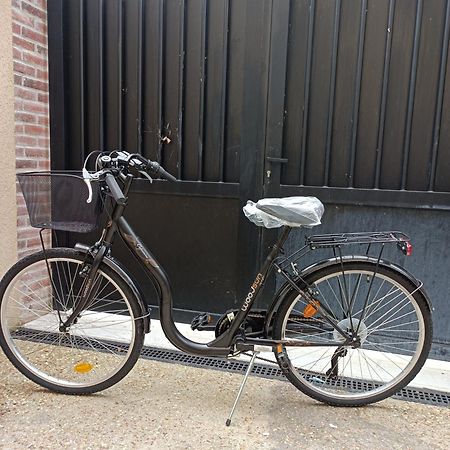Tres Beau Studio Climatisation, Trois Etoiles, Parking A Velo, Velos En Option, Parking Prive Jardin Montargis Luaran gambar